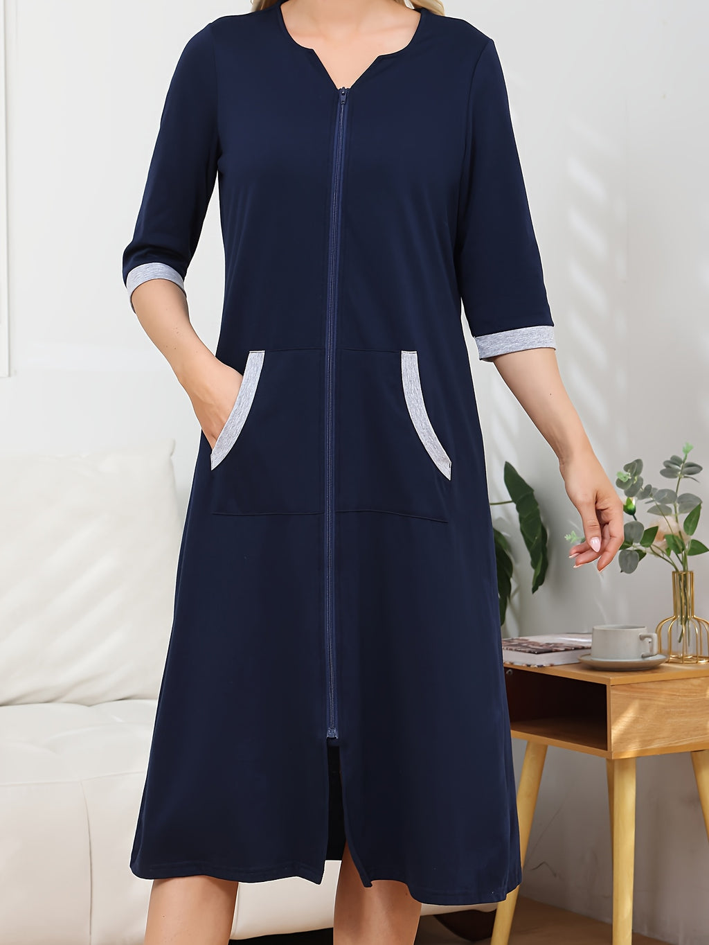 Women's zip front housecoat