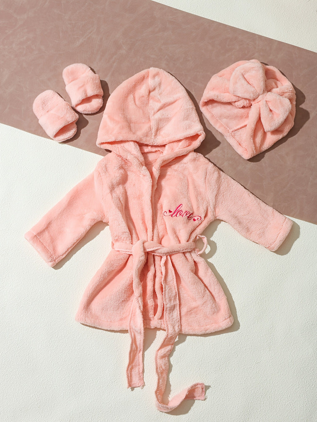 Newborn pink long hooded bathrobe