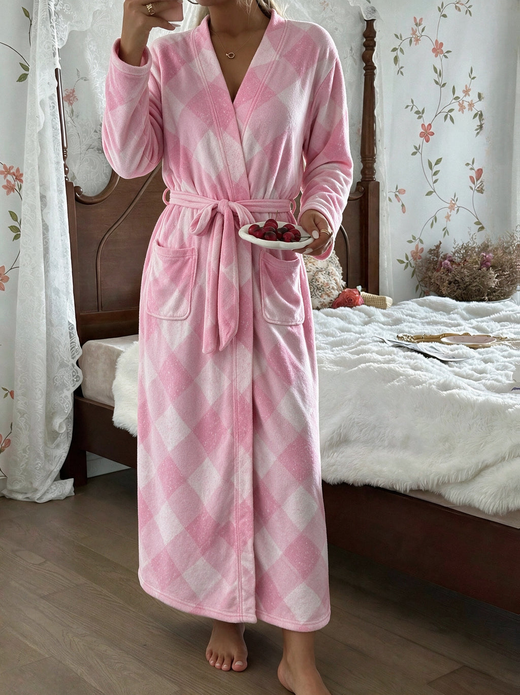 Women's pink checked fleece dressing gown