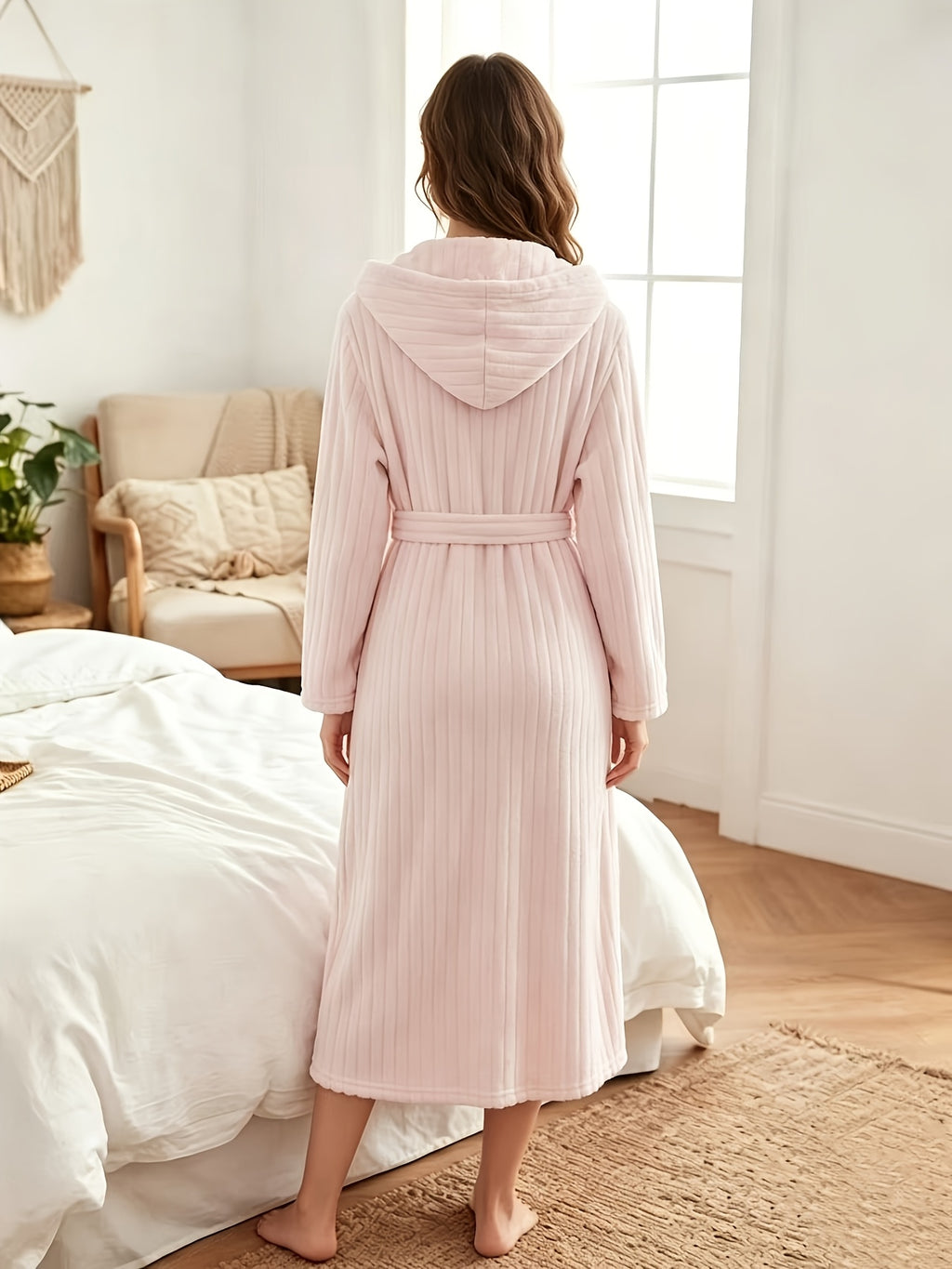Women's pink ribbed fleece bathrobe