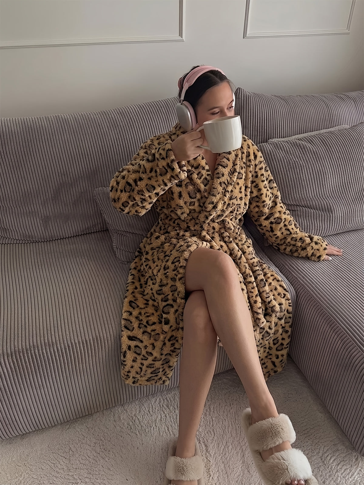 Unisex fluffy fleece dressing gown