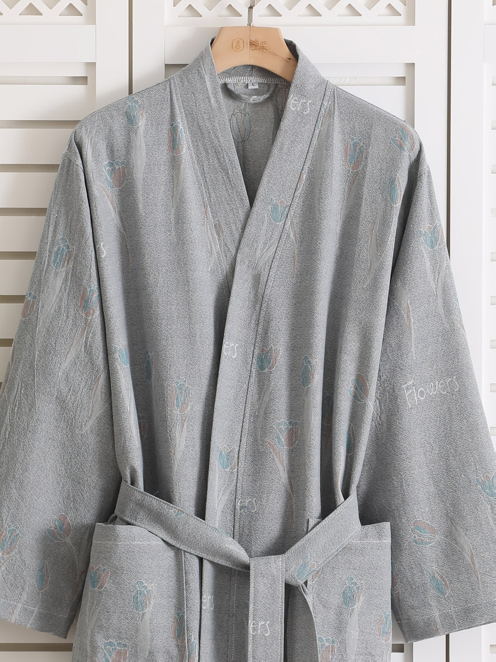 Women's jacquard bathrobe