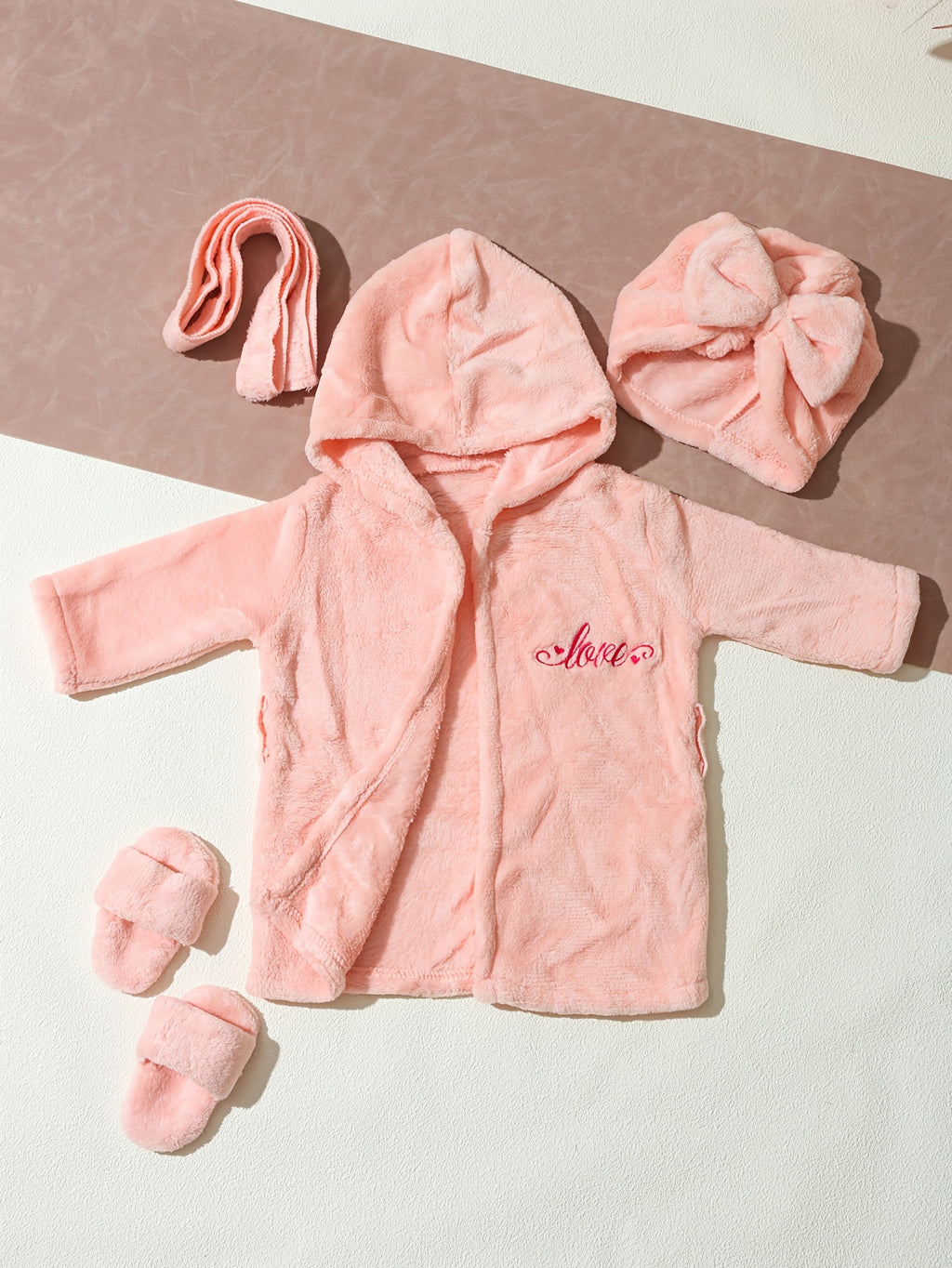 Newborn pink long hooded bathrobe